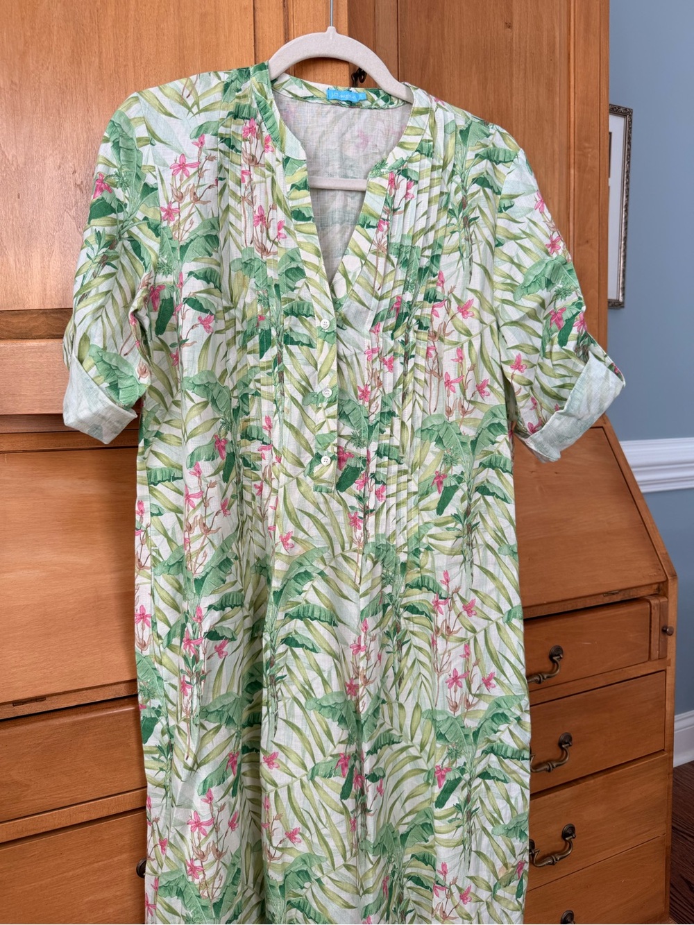 J. McLaughlin Green Tropical Leaf Midi Dress with Pink Floral Accents